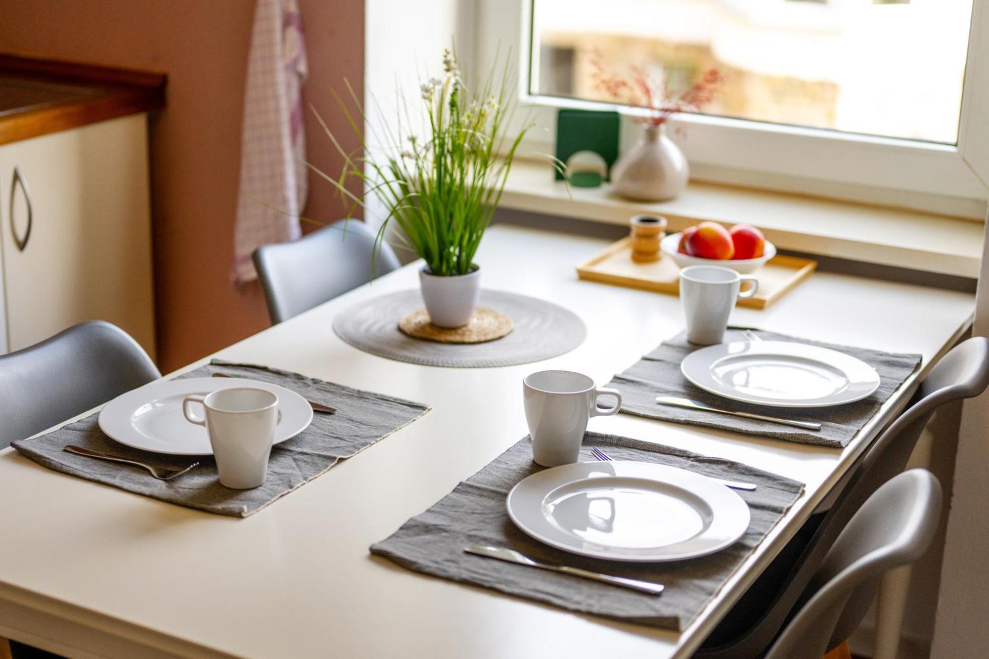 Suedstadt-Oase 1 Komfort Mit 2 Sz Und Balkon Koblenz  Ngoại thất bức ảnh